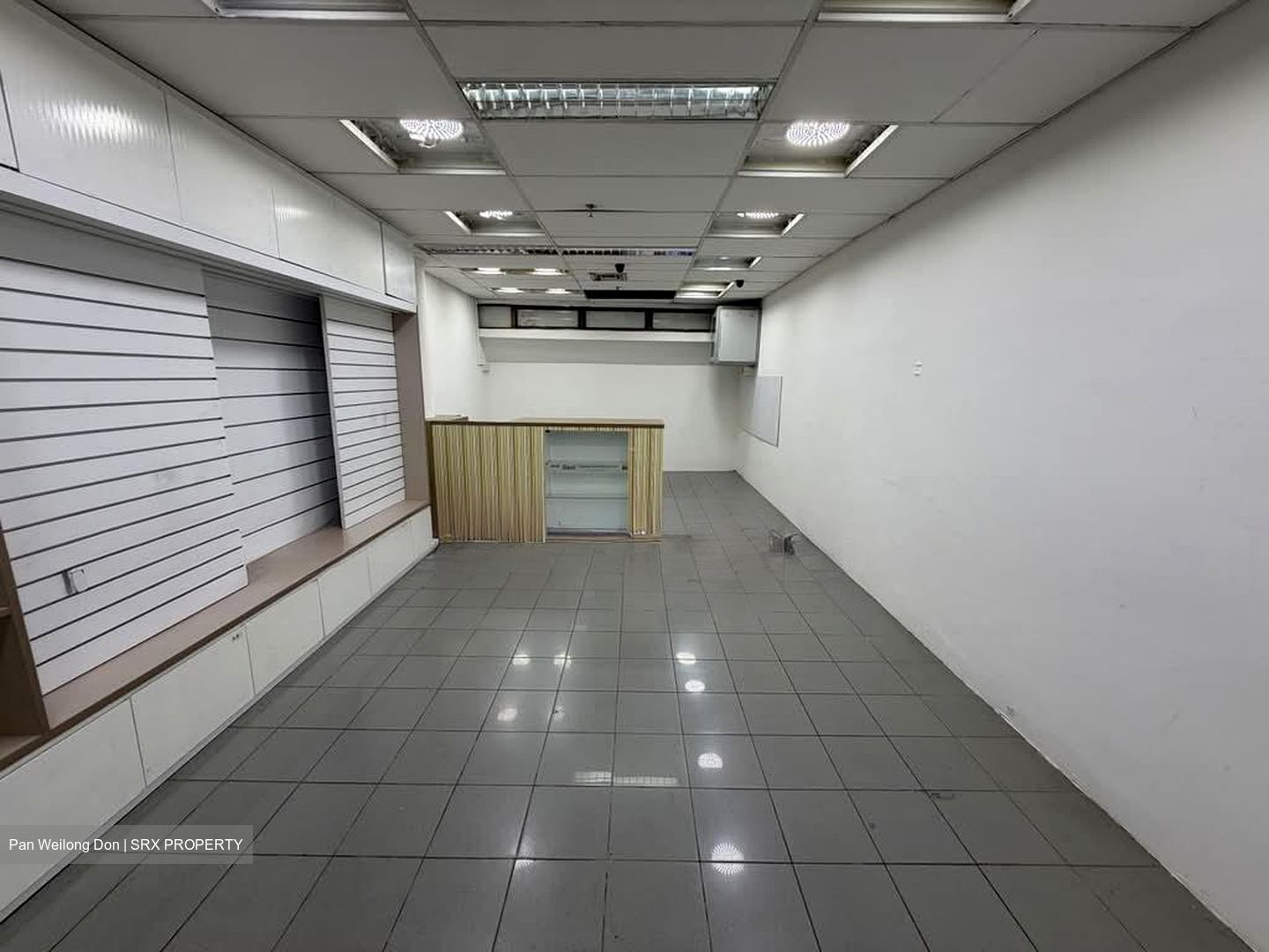 Sim Lim Tower (D8), Shop House #598119921